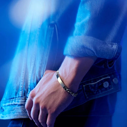 Nomen | Armband mit Erkennungsmarke (6 mm) aus silberfarbenem Edelstahl
