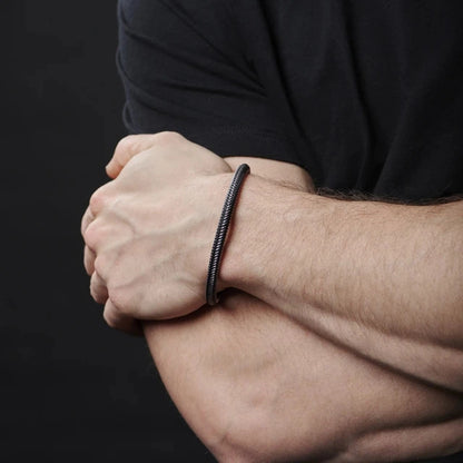 Schwarz- und Silberfarbenes Edelstahlkabelarmband